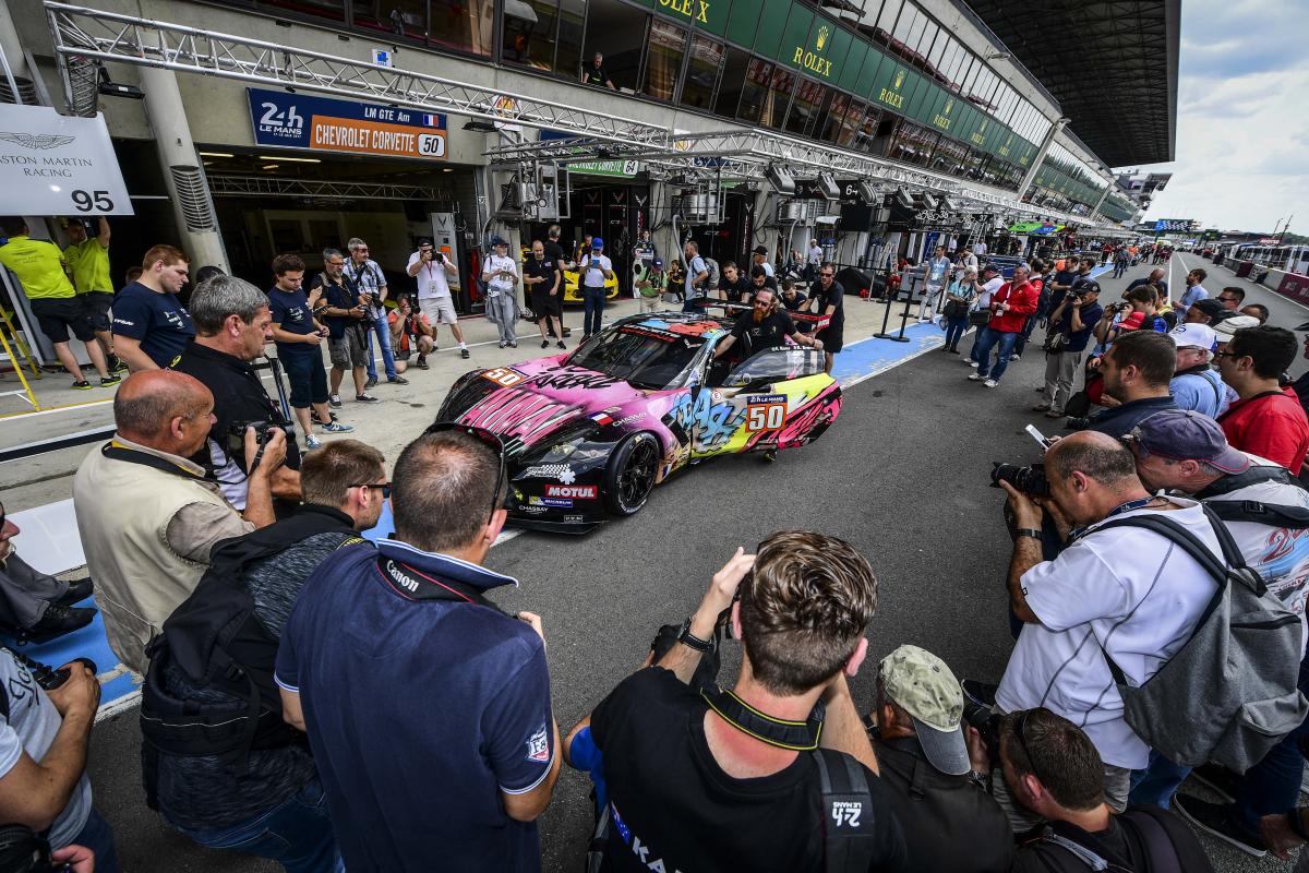 Spark - Modèle Réduit Corvette C7 24h Du Mans 2017 - Surboîte Spéciale | 1:43 Neuf